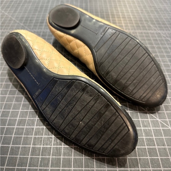 Vaneli Serene Quilted Ballet Flats 7 Narrow Slip On Patent Toe - Picture 3 of 8